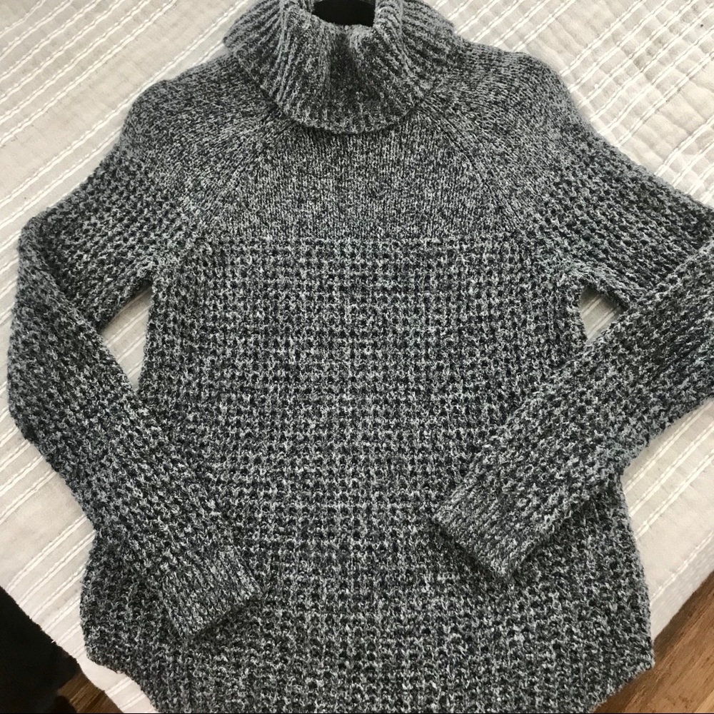 Sweater - Picture 2 of 3